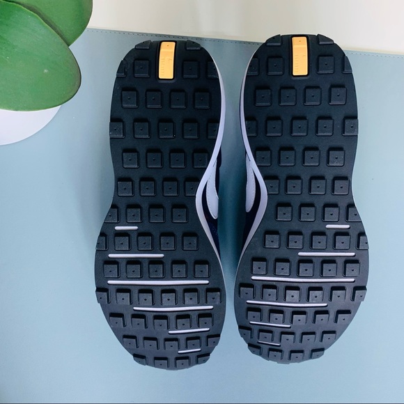 Nike Waffle One - Picture 7 of 9